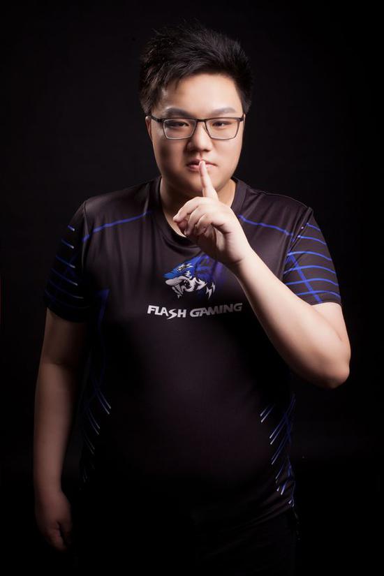 整裝待發(fā)！FG電子競(jìng)技俱樂(lè)部公布定妝照！