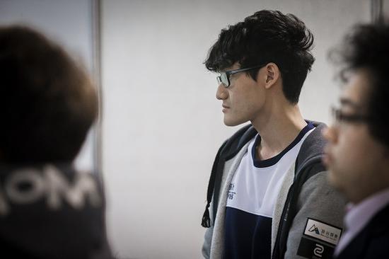 閃電狼逆轉頹勢擊敗TSM,MSI次日兩戰全勝