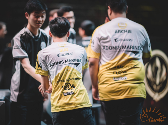 閃電狼的兩敗，WE的憾負及SKT的獲勝方程式