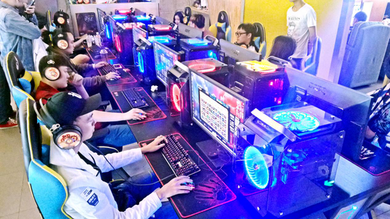 LOL城市對抗賽風云再起 ZOWIE GEAR圓你專業電競夢