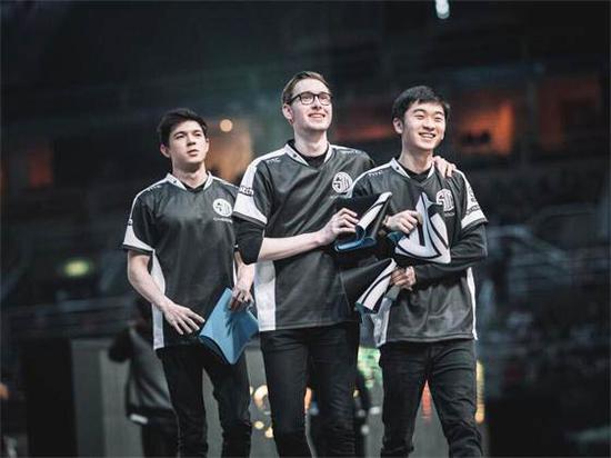 MSI戰報:比爾森單騎救主!TSM艱難擊敗FW!