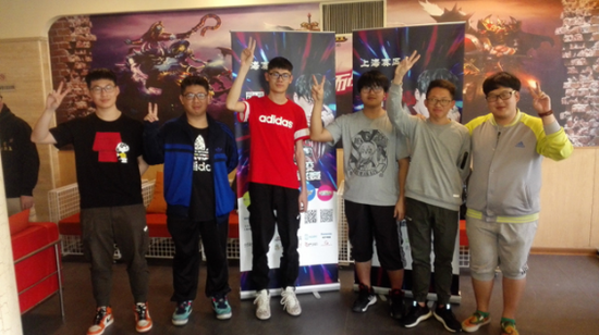 守望先鋒 冠軍 上海理工大學戰(zhàn)隊；