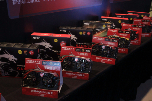 微星、雙飛燕官方指定用機及外設