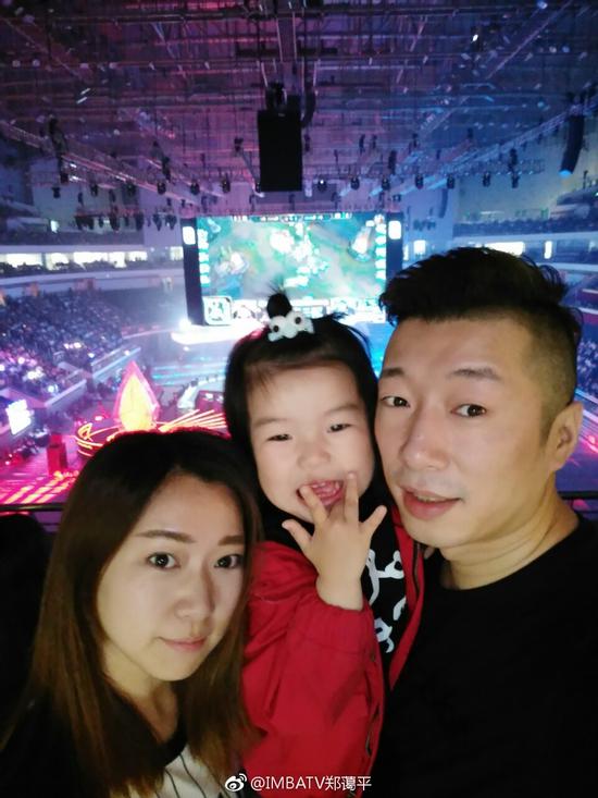 專訪CSGO解說愛華：職業選手最需要培養的是態度