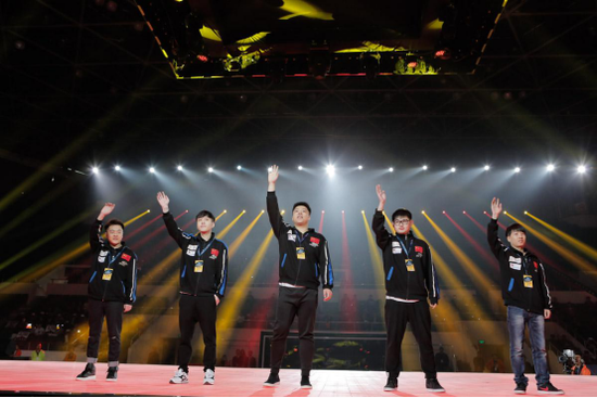 2013年，馬哲的第一屆CFS冠軍