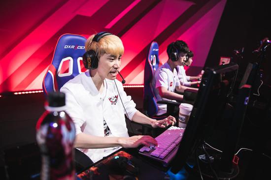 ESPN全球LOL戰力榜：WE沖進前五，OMG首進前十