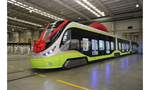 最新消息 全球首列“自動駕駛”有軌電車在青島