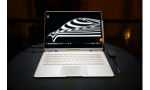 現在你可能買不起保時捷的跑車 但你可以買一臺