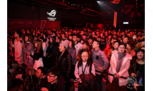 “大魔王”Faker親臨ROGDay現場 與粉絲熱情互動并