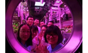 “月宮365”實驗志愿者打破世界紀錄 實驗艙駐留