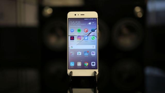 美國人給出了華為P11的六大改進建議 續航被吐槽