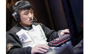 電競圈的職業選手土豪，打不好要回家繼承億萬