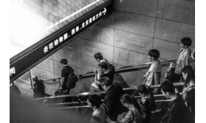 沒有天價片酬 影視從業者中的隱形貧困人口