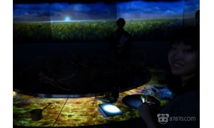 日本餐廳新推出VR用餐服務,房間屏幕可變幻出各