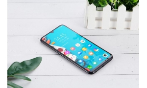 終于明白vivo Z3為啥火了 上手體驗全方面碾壓競爭