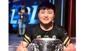 UZI直播撞車輸給文森特，被噴后他的反應讓觀眾