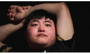 uzi粉絲：faker仍然沒有洲際賽冠軍，無法和uzi相比