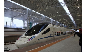 地鐵禁食還需基本素質的提高