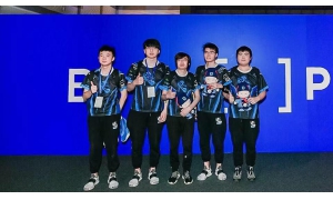 DOTA2：waixi爆料，kaka被買走，Fade去天狼星