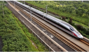 高鐵無軌站運營模式 讓老區群眾搭上了致富車