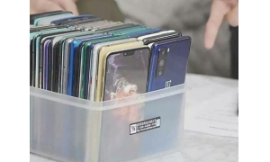 一加8 Lite真機疑似曝光，配備異形屏＋后置三攝