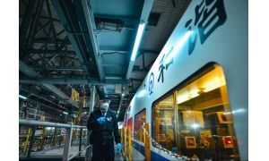 鐵路版口罩投放社會,助力防控抗疫