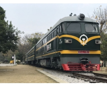 鋼軌幸福路，滿廂豐收情