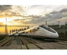 鐵路人風雪里堅守,護旅客安全出行