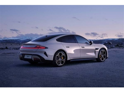 小米SU7保險謠言風波：公司嚴正聲明，已報案追