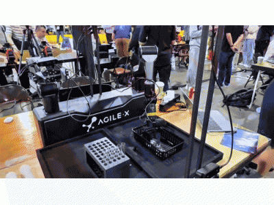 中國艾歐智能團隊遠程操控機器人,1.2萬公里外