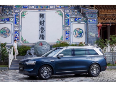 穩(wěn)坐50萬級(jí)銷冠！問界M9重新定義豪華出行新標(biāo)桿