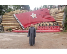 江蘇海安市鎮海禪寺住持悟忍法師尋根探祖——