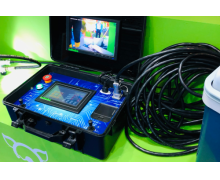 糞溝清洗機器人亮相南昌畜博會，農(nóng)信互聯(lián)獲C