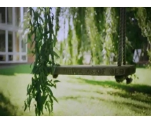 再現(xiàn)時(shí)代的《綠皮小火車》,一直開在百姓心間