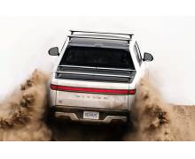 亞馬遜在電動車制造商 Rivian 上市前披露擁有其