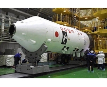 史上最貴太空包機 億萬富豪前澤友作成功進入國