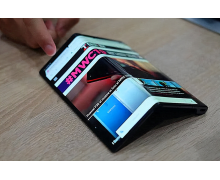 折疊屏手機被指偽需求 手機大廠趨之若鶩為哪般