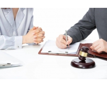 小雞寶寶考考你小明還在試用期他的工資不得低