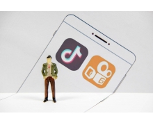 抖音快手 攻守互換