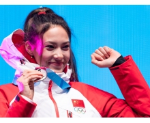 花滑選手參賽服上的飾物遺落在冰面 螞蟻莊園答