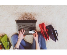 三分之一即全程 電商行業的“貓狗拼”已經走到