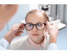 年輕時近視的人老了不會得老花眼這種說法 螞蟻