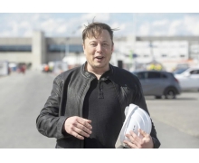 馬斯克又立 Flag!稱今年實現(xiàn)「完全自動駕駛」,