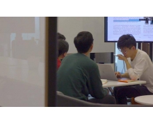 屏幕后的年輕人:為漸漸老去的影視作品“保鮮