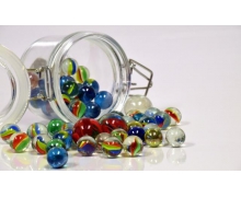 玻璃彈球里的漂亮的花紋是用什么做的 螞蟻莊園