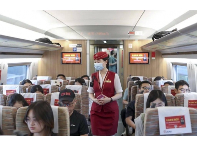 天府動車所首趟載客列車駛出：高效出行助力西