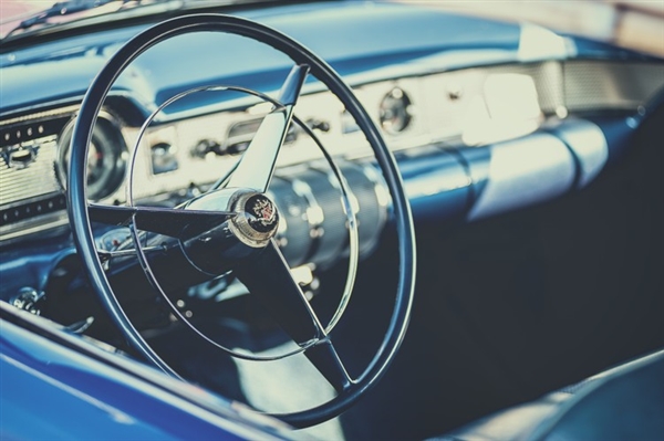 專家強調自動駕駛重要性：看看人家特斯拉 國產車廠們沒卷對方向