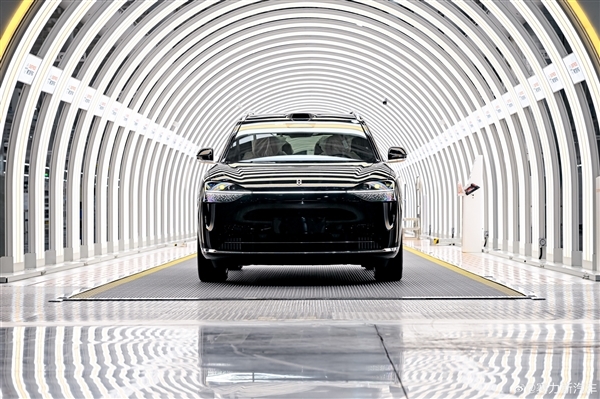 M9單月交1.8萬臺 華為鴻蒙智行4月銷量出爐：越貴越暢銷