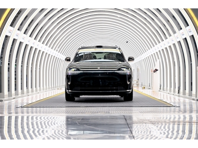 M9單月交1.8萬臺 華為鴻蒙智行4月銷量出爐：越貴