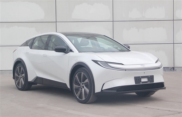 又一款“驗(yàn)證碼” 一汽豐田bZ3C申報(bào):電機(jī)、電池來自比亞迪